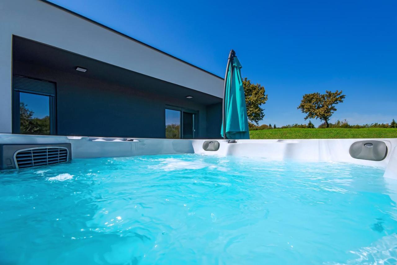 K Relax Place, Varazdinske Toplice, Modern Home With Sauna, Jacuzzi, Wifi Kültér fotó