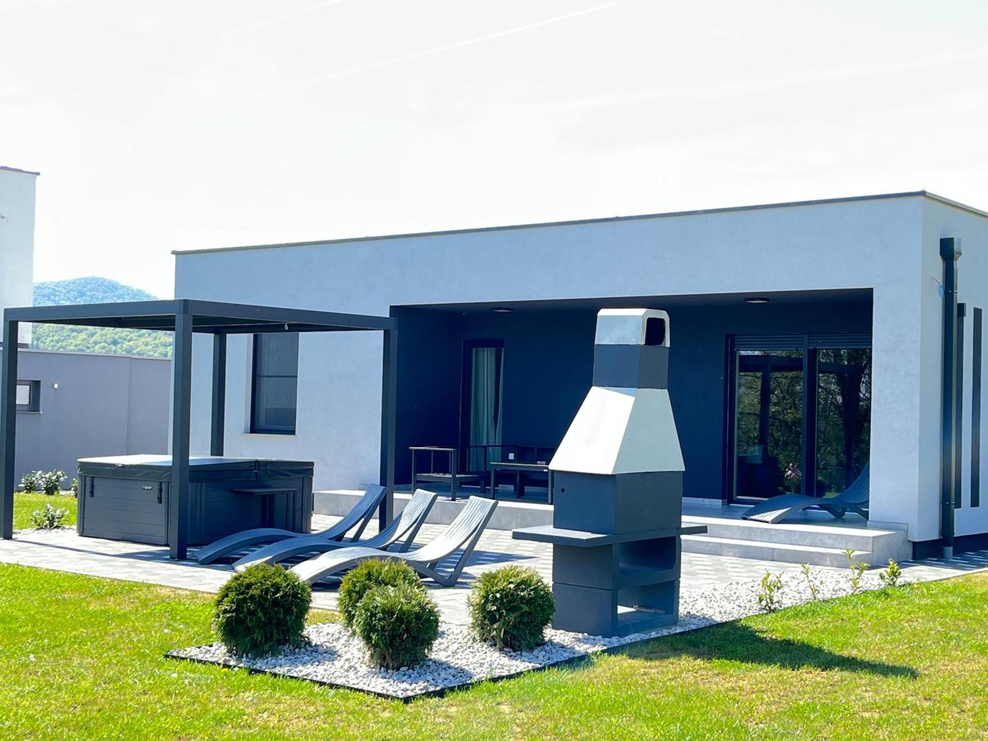 K Relax Place, Varazdinske Toplice, Modern Home With Sauna, Jacuzzi, Wifi Kültér fotó