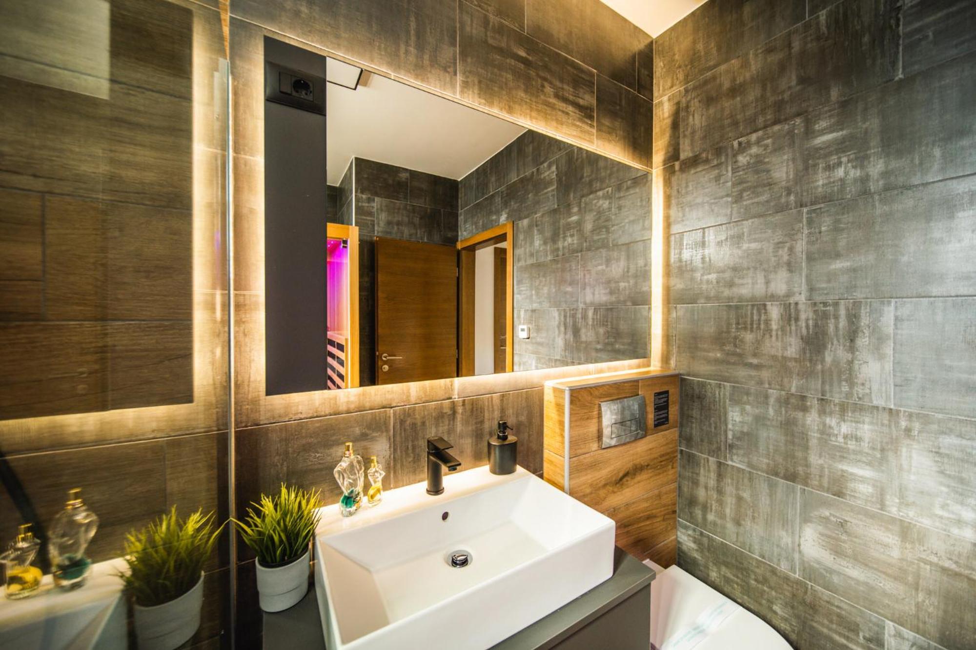 K Relax Place, Varazdinske Toplice, Modern Home With Sauna, Jacuzzi, Wifi Kültér fotó